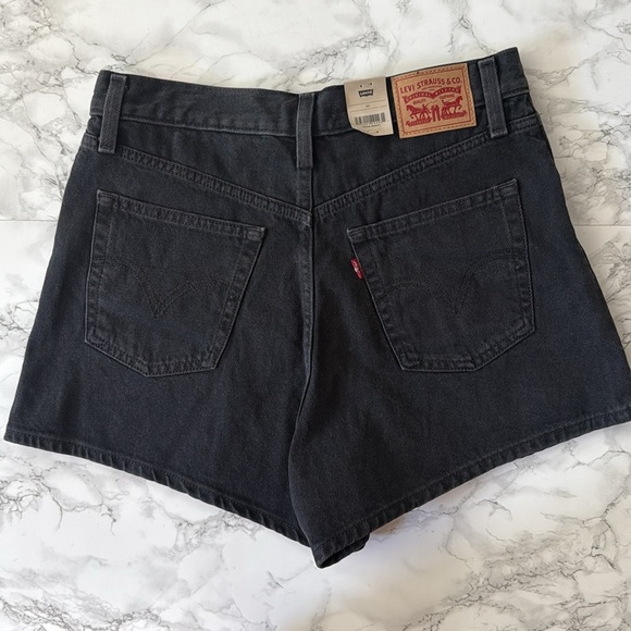 Levi’s High Waisted Mom Shorts Black Denim 100% Cotton Size 30 - Picture 4 of 8